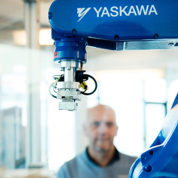 GIZELIS ROBOTICS is now exclusively representing MOTOMAN